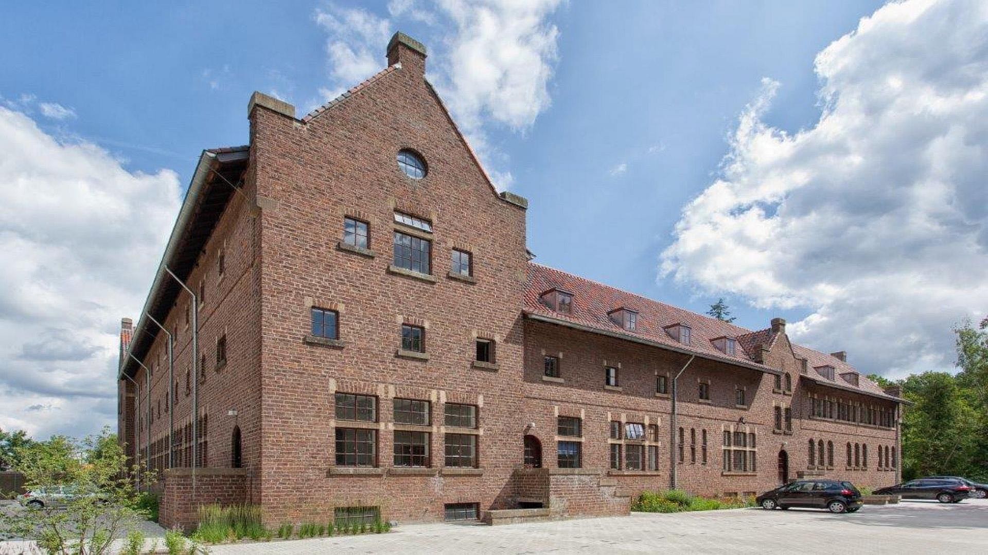 Herbestemming Klooster Doplhia te Enschede