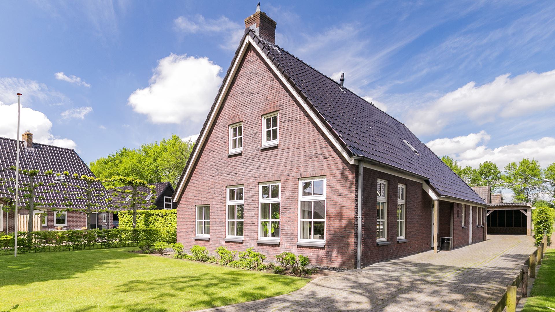 Nieuwbouw woonboerderijtje te Wittelte